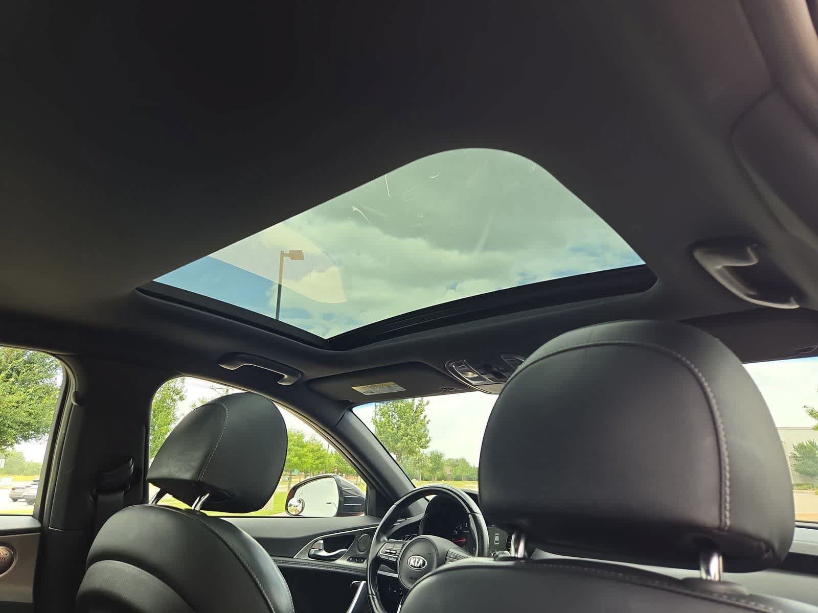 Used 2018 Kia Stinger GT2 RWD image 20