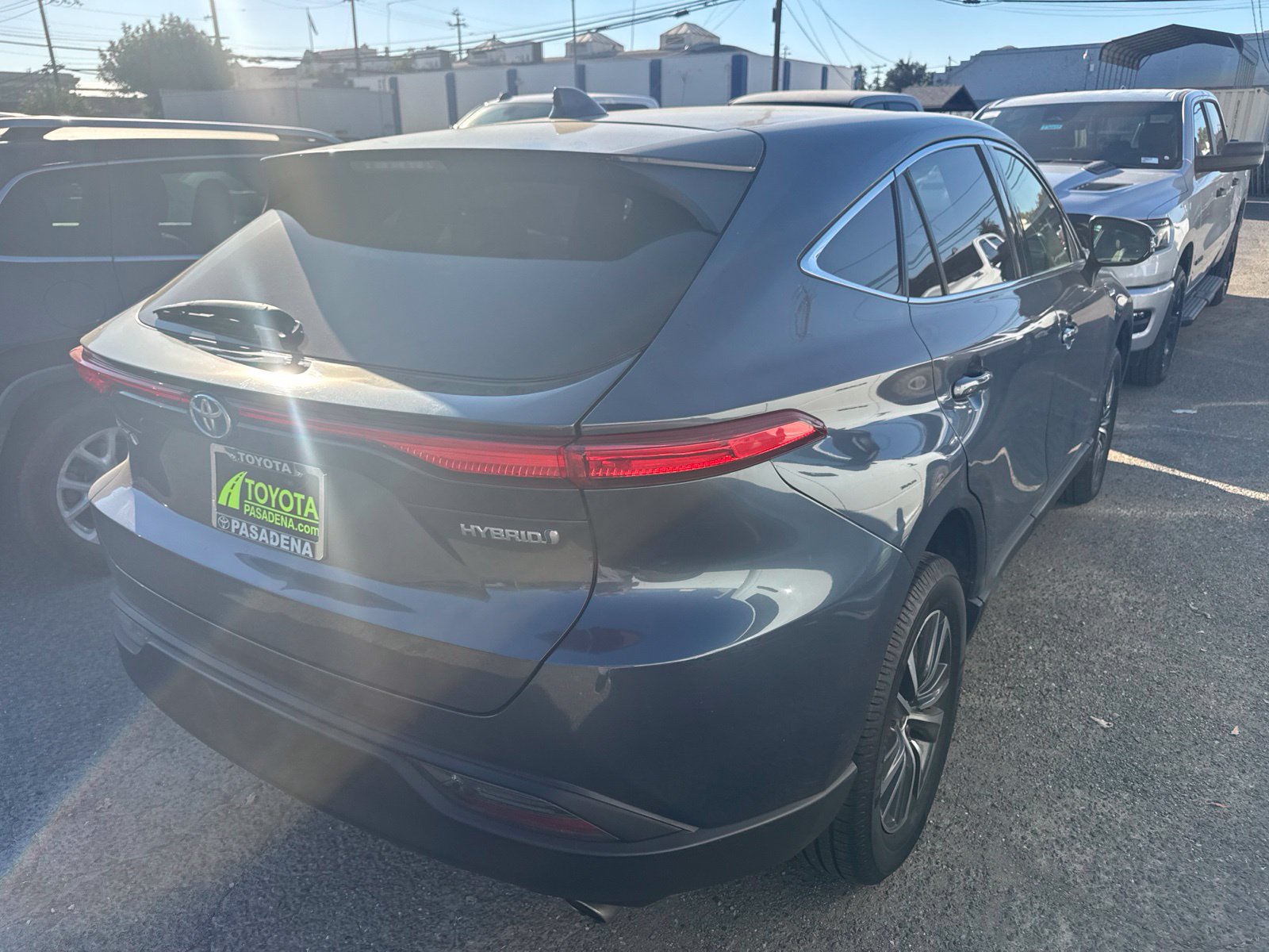 Used 2021 Toyota Venza LE w/ Carpet Mat Package (TMS) AWD/4WD image 3