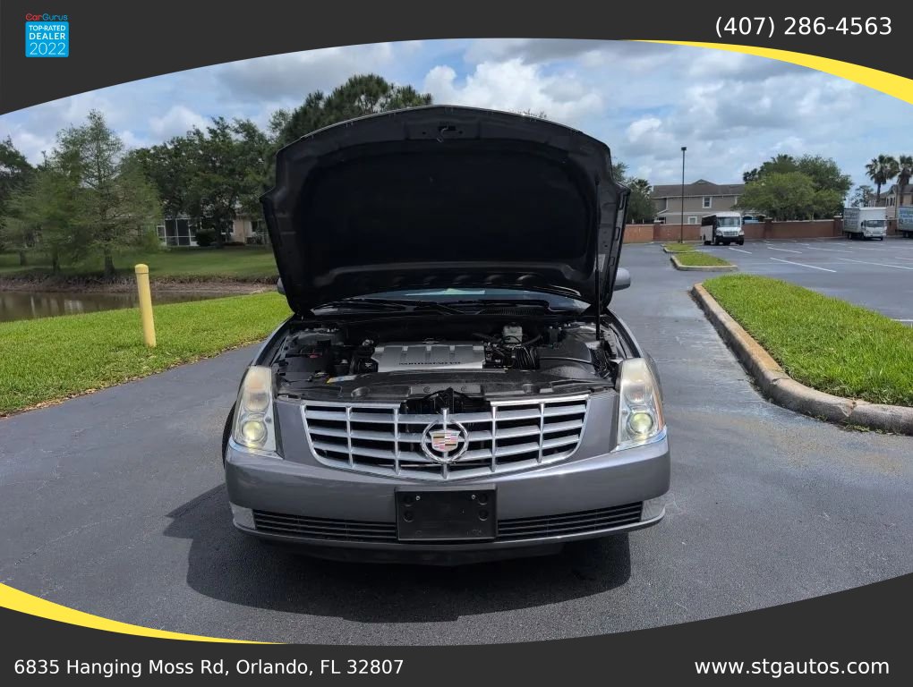 Used 2007 Cadillac DTS w/ Trunk Convenience Package image 34