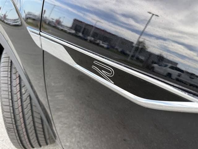 New 2025 Volkswagen Atlas SEL Premium R-Line image 11