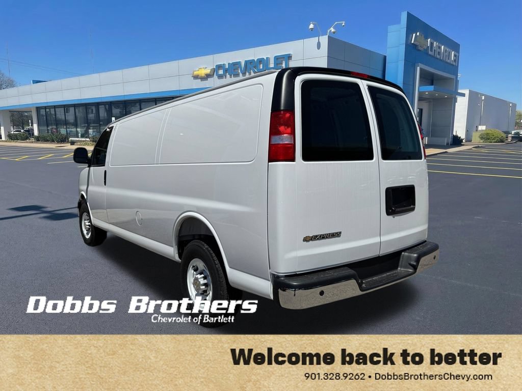 New 2026 Chevrolet Express 3500 Extended w/ Chrome Appearance Package RWD image 6