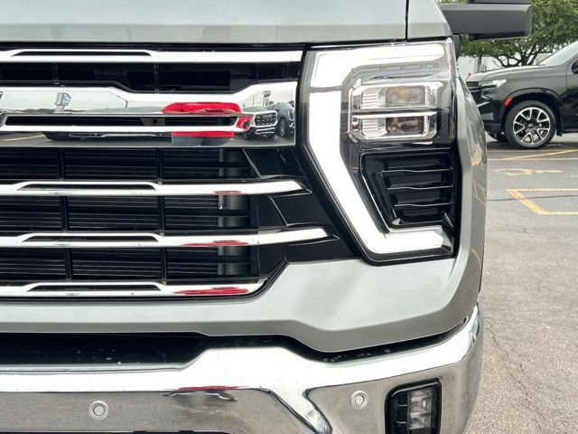New 2026 Chevrolet Silverado 2500 LTZ w/ LTZ Plus Package AWD/4WD image 3