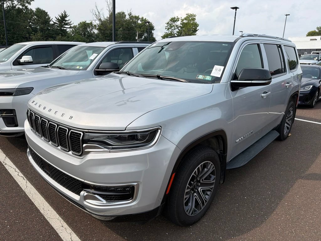 Used 2025 Jeep Wagoneer 4WD w/ Mopar Step-Up Package image 4