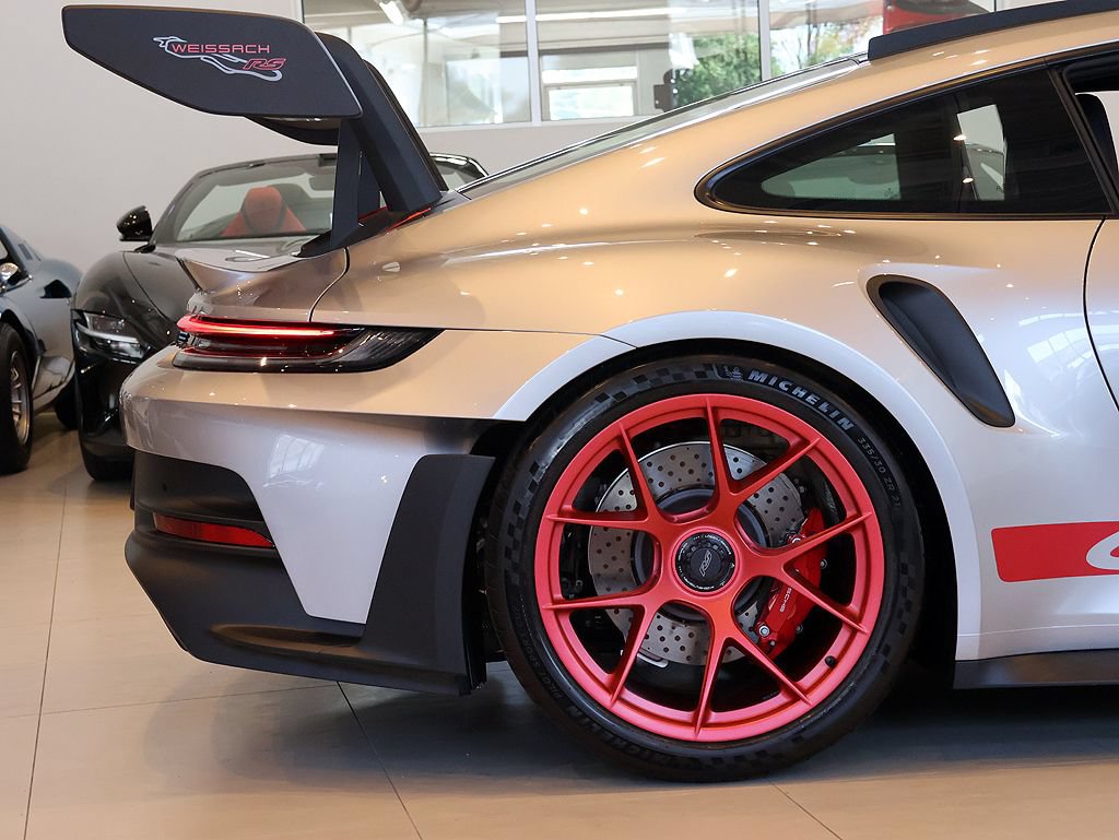 Used 2025 Porsche 911 GT3 RS RWD image 14