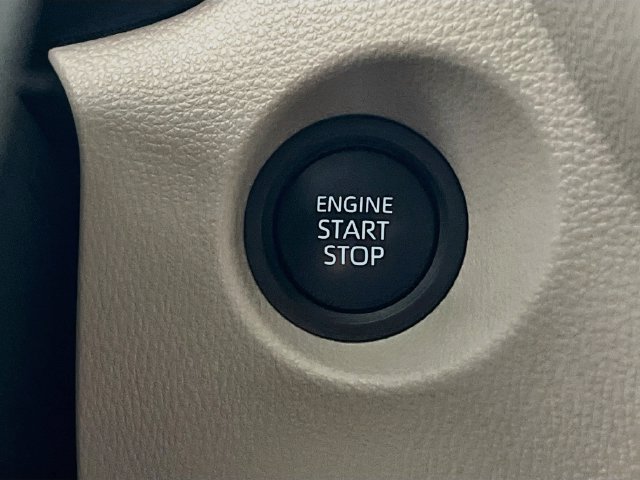 Used 2024 Toyota Corolla Cross LE w/ Moonroof Package FWD image 19