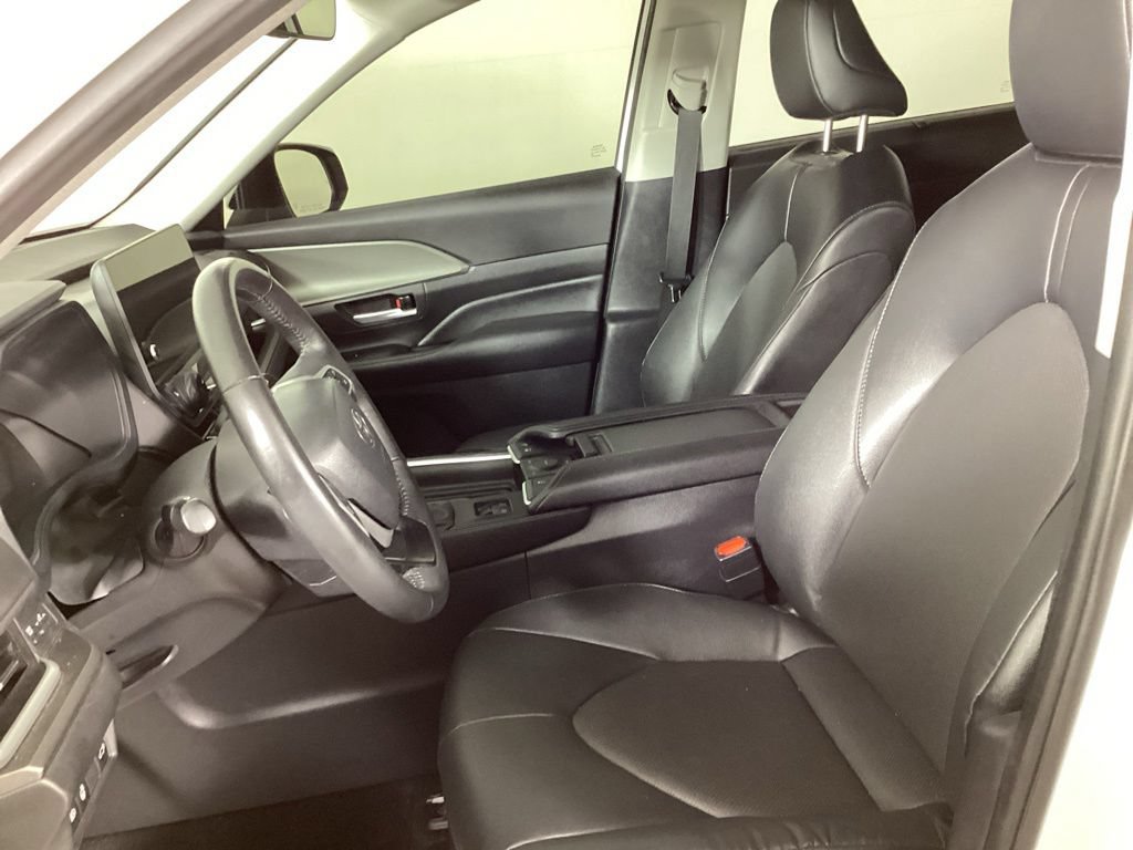 Used 2024 Toyota Grand Highlander AWD Hybrid image 10