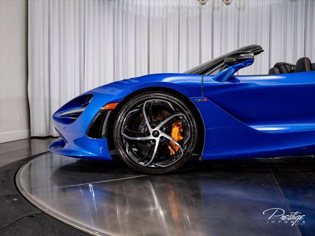 Used 2024 McLaren 750S Spider RWD image 13