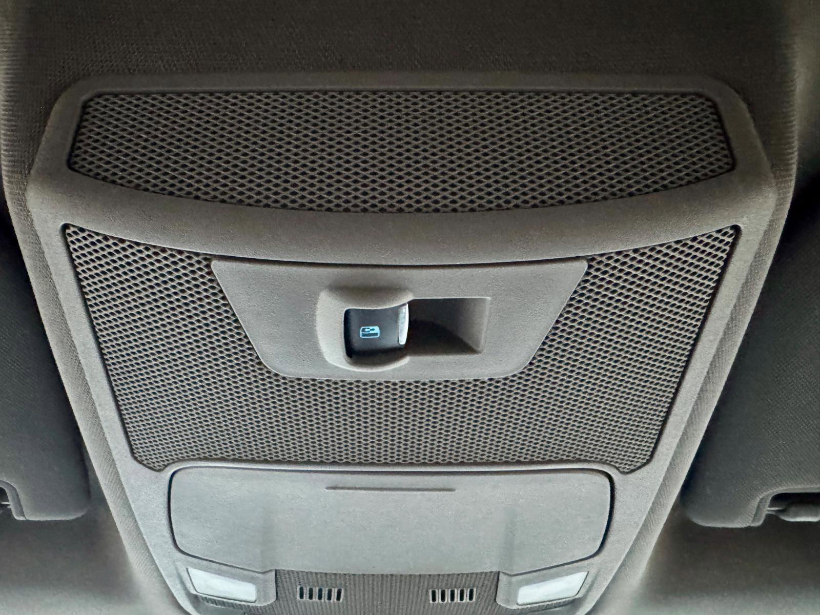 Used 2015 Ford F150 XLT w/ Equipment Group 302A Luxury image 19