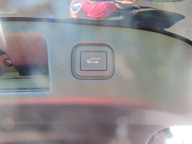 Certified 2025 Chevrolet Blazer EV RS AWD/4WD image 39