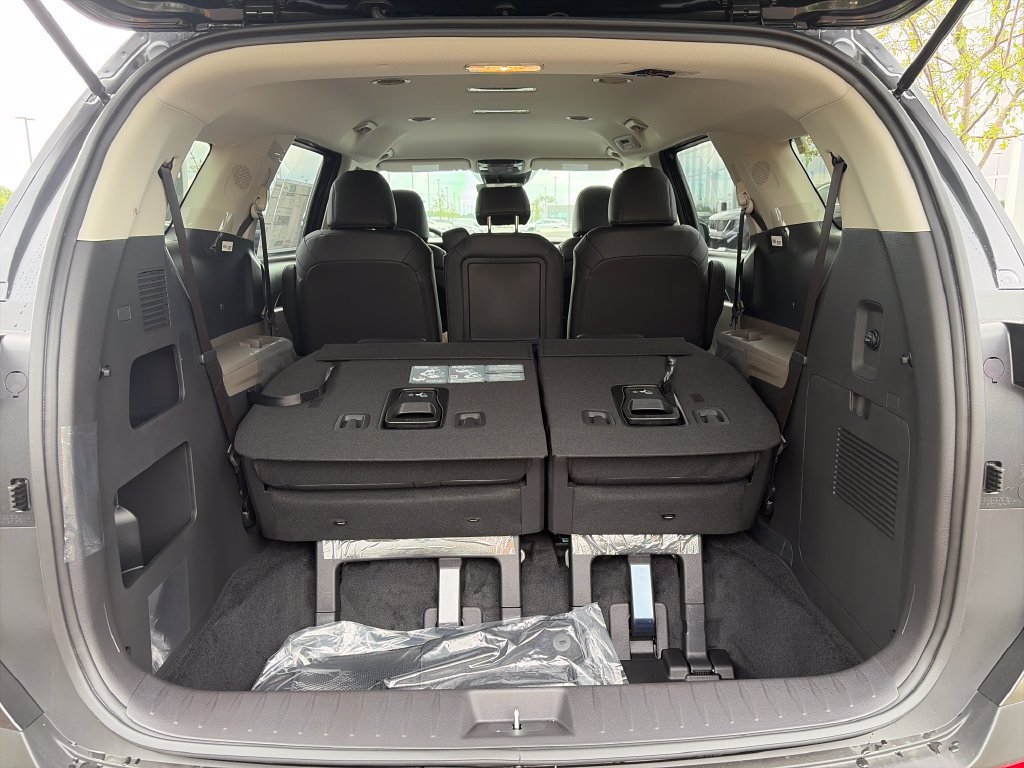 New 2026 Kia Carnival FWD image 7