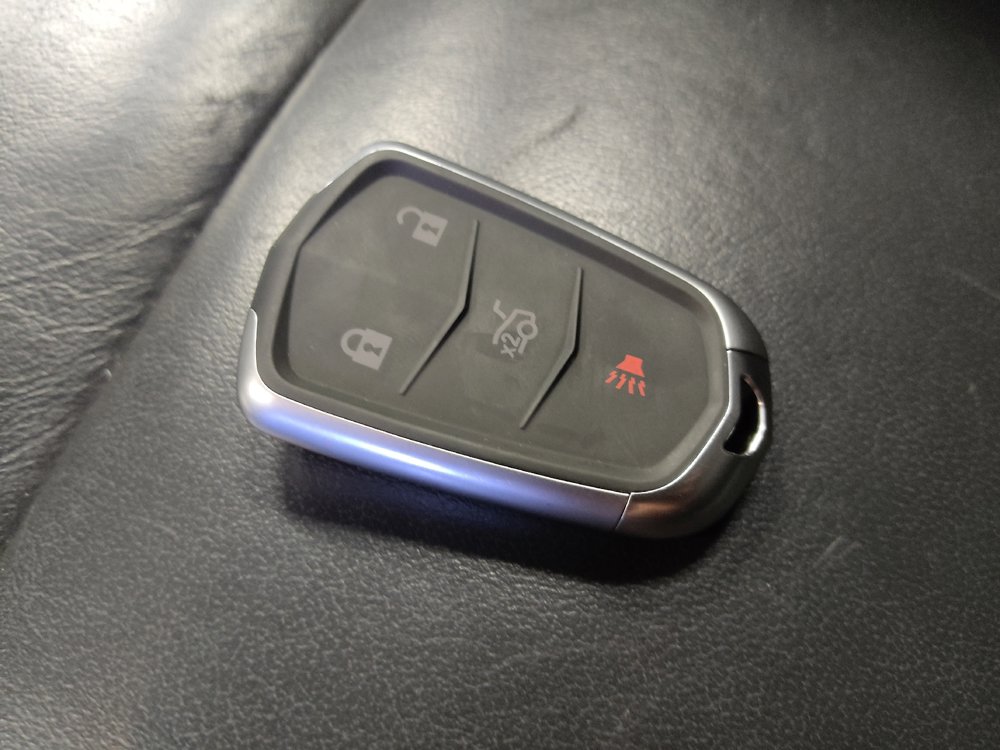 Used 2018 Buick Encore Essence FWD image 32