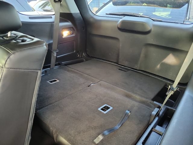 Used 2021 Ford Explorer XLT w/ Equipment Group 202A RWD image 10