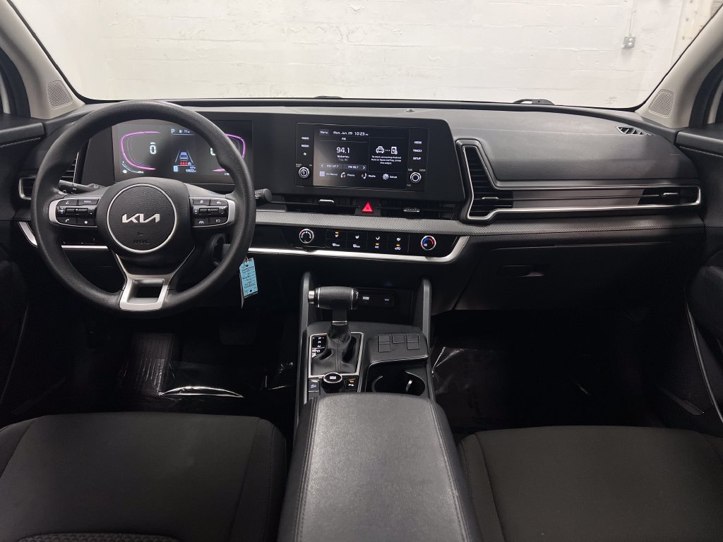 Used 2024 Kia Sportage LX FWD image 13