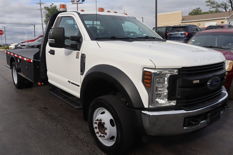 Used 2019 Ford F550 Luxury RWD image 1
