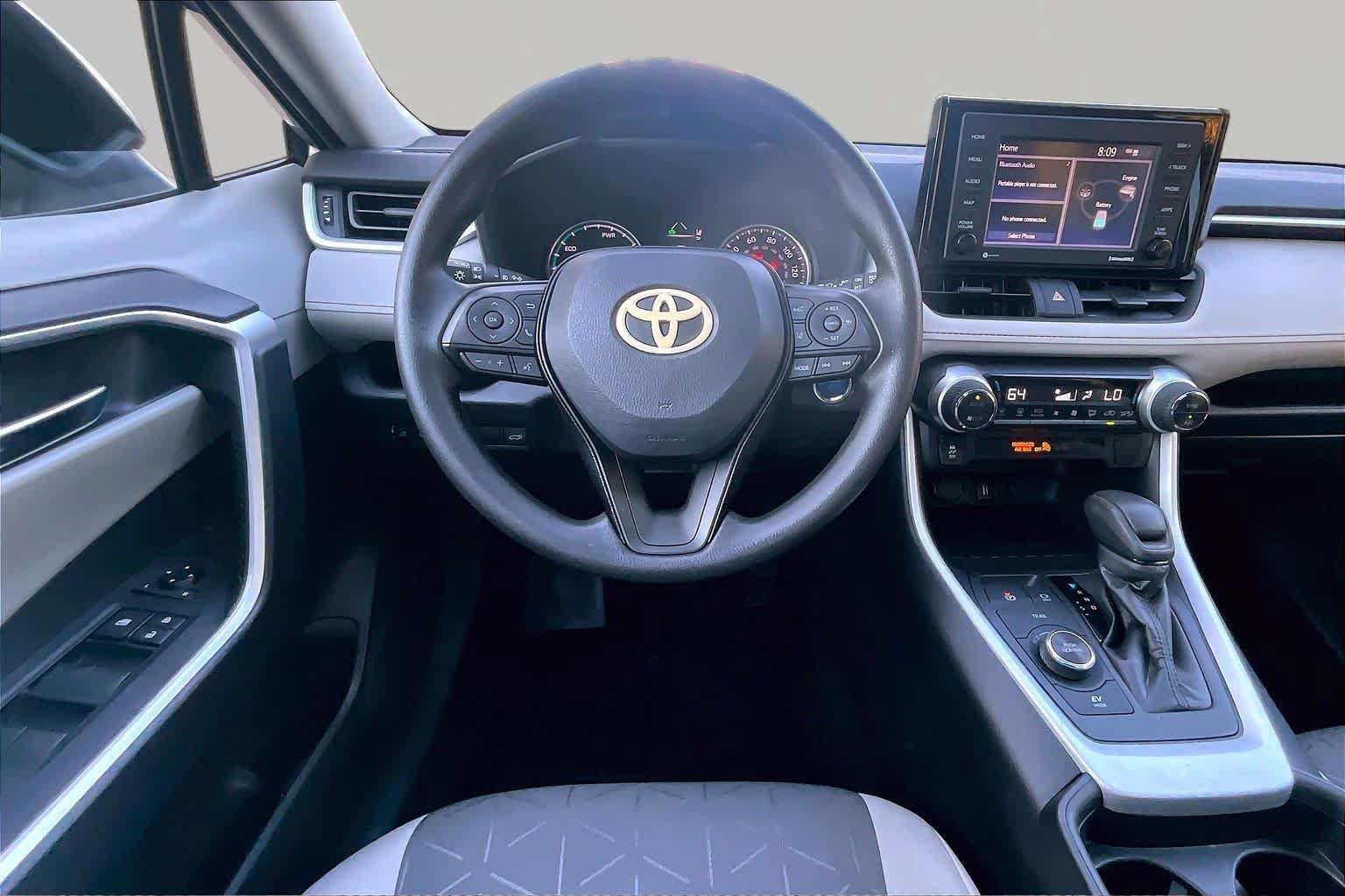 Used 2021 Toyota RAV4 XLE w/ Convenience Package AWD/4WD image 6
