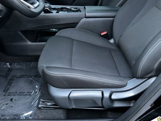 Used 2023 Nissan Rogue S image 25