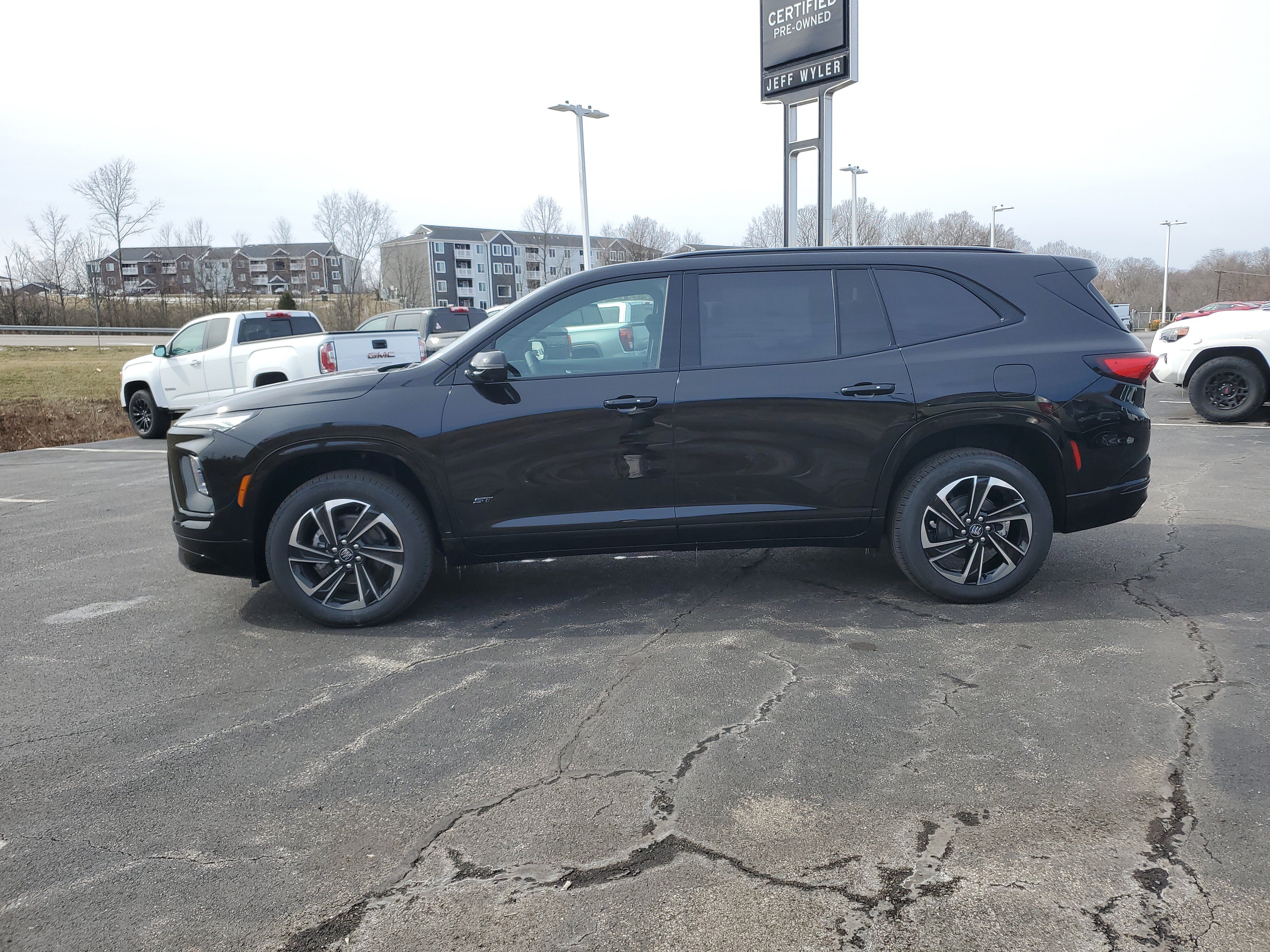 New 2026 Buick Enclave Sport Touring w/ Power Package FWD image 8