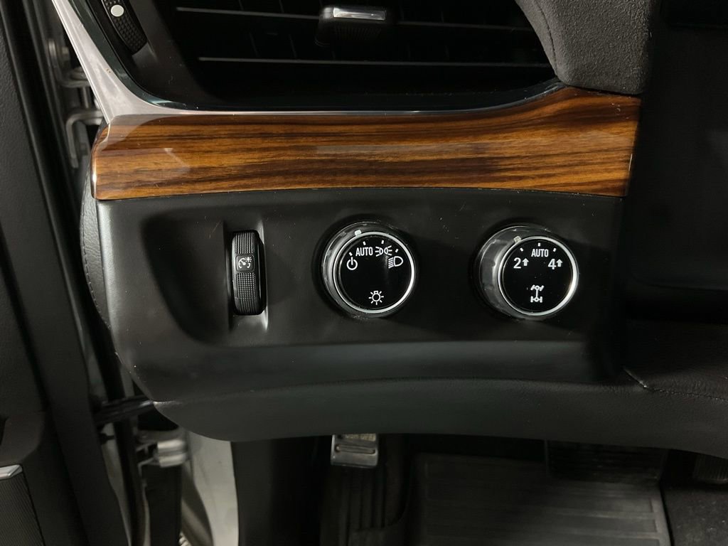 Used 2015 Cadillac Escalade ESV Luxury image 28