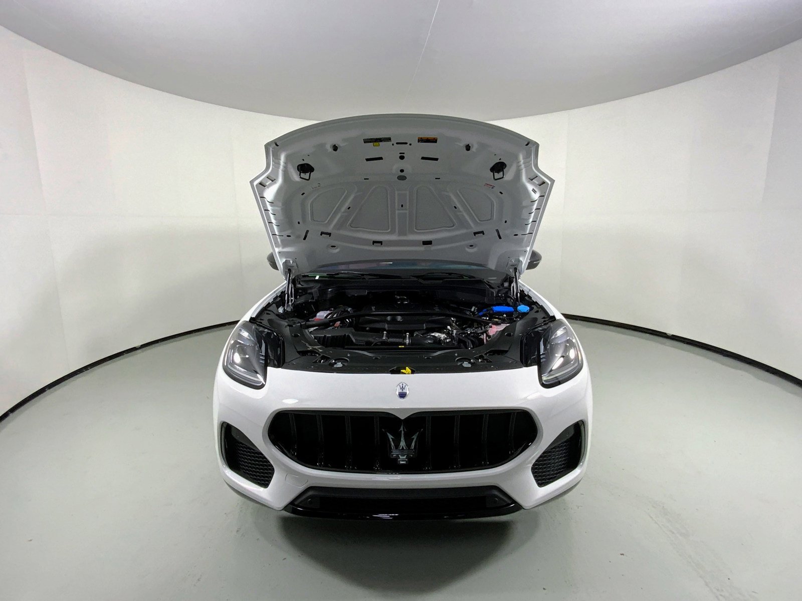 New 2025 Maserati Grecale Modena image 9