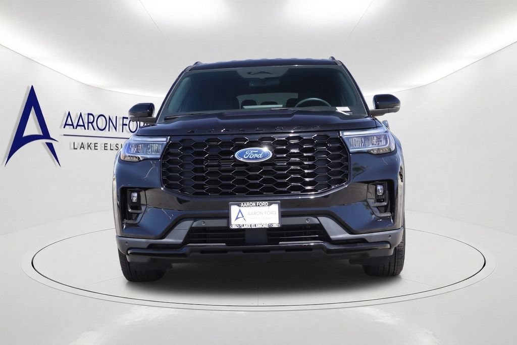 Used 2025 Ford Explorer ST-Line w/ Premium Package RWD image 2