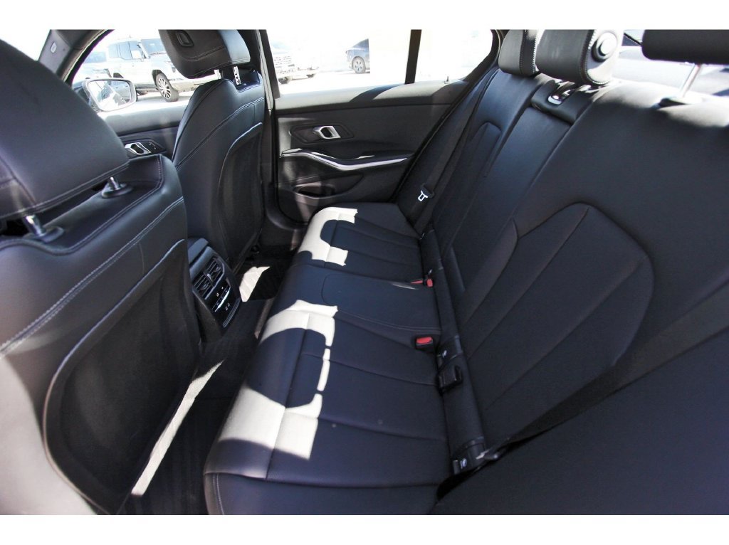Used 2025 BMW 330i Sedan RWD image 7