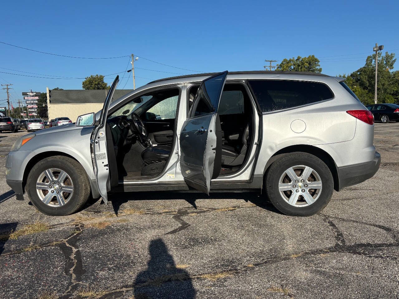 Used 2012 Chevrolet Traverse LT image 12