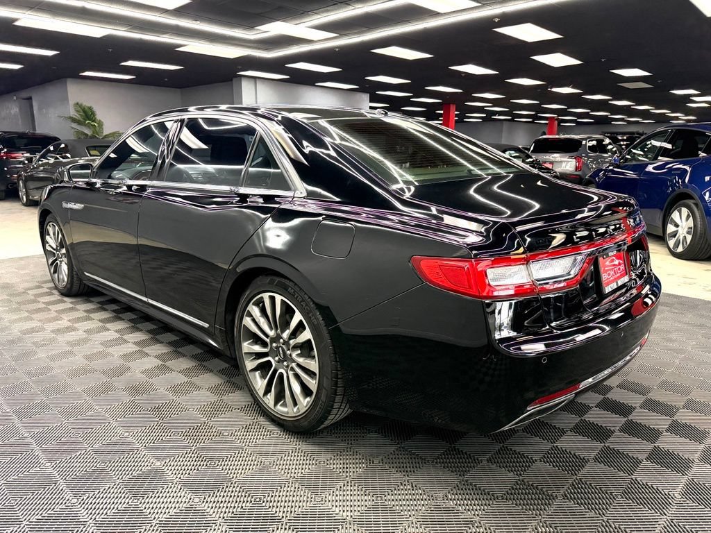 Used 2017 Lincoln Continental Select AWD/4WD image 11