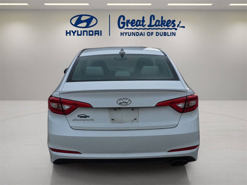Used 2016 Hyundai Sonata SE w/ Cargo Package image 4