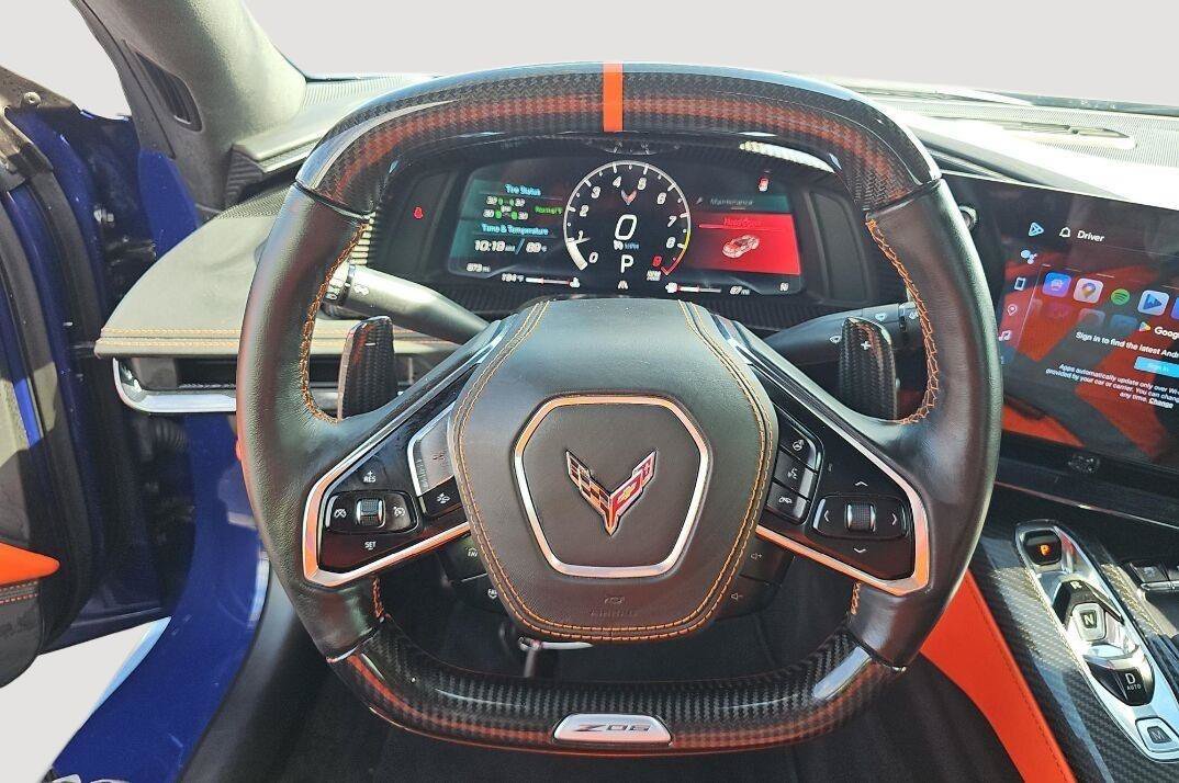Used 2025 Chevrolet Corvette Z06 RWD image 11