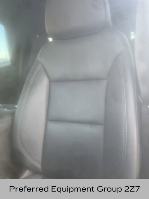 Used 2023 Chevrolet Tahoe Z71 image 3