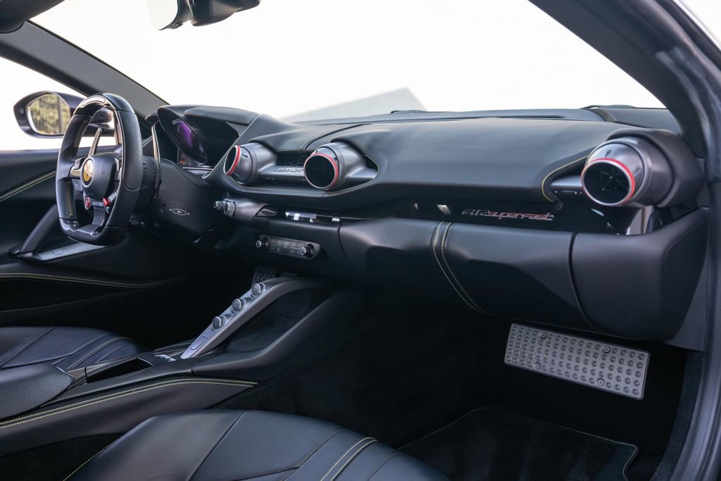 Used 2020 Ferrari 812 Superfast image 54