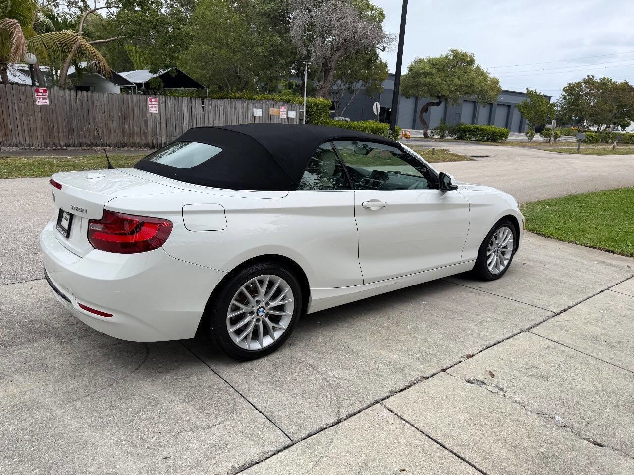 Used 2016 BMW 228i Convertible image 5