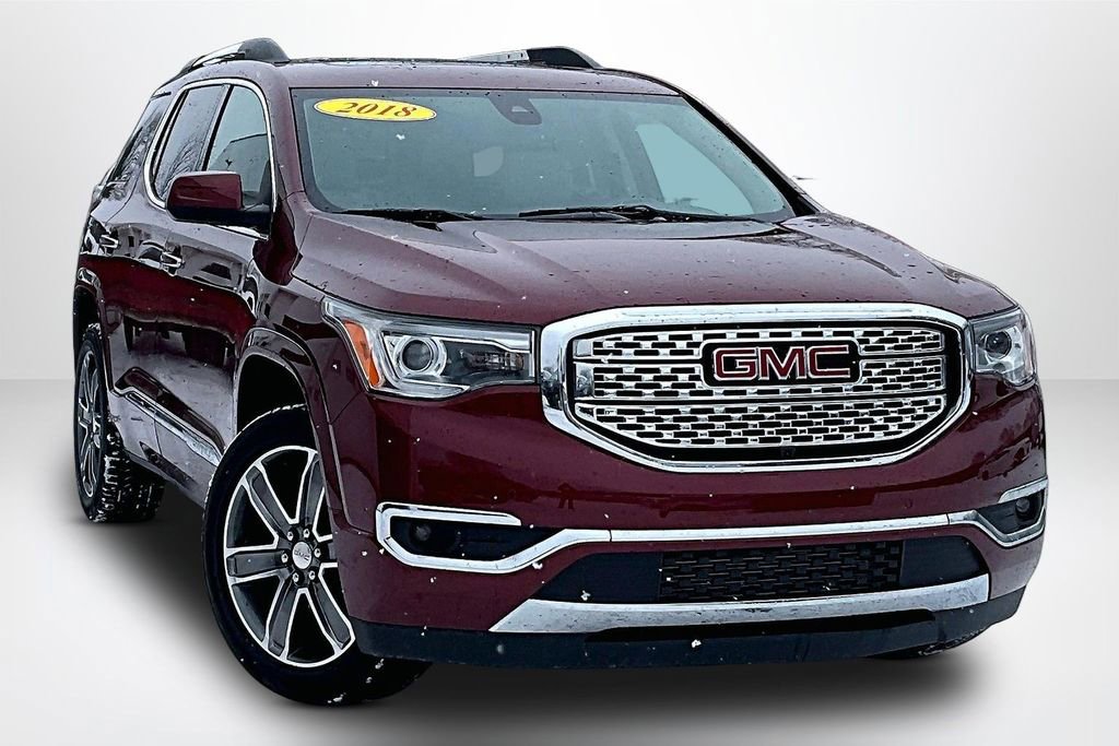 Used 2018 GMC Acadia Denali w/ Technology Package AWD/4WD image 3