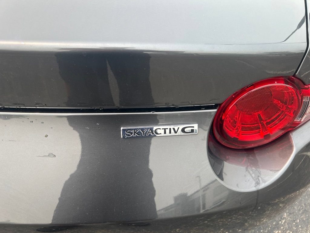 Used 2022 MAZDA MX-5 Miata RF Grand Touring RWD image 5