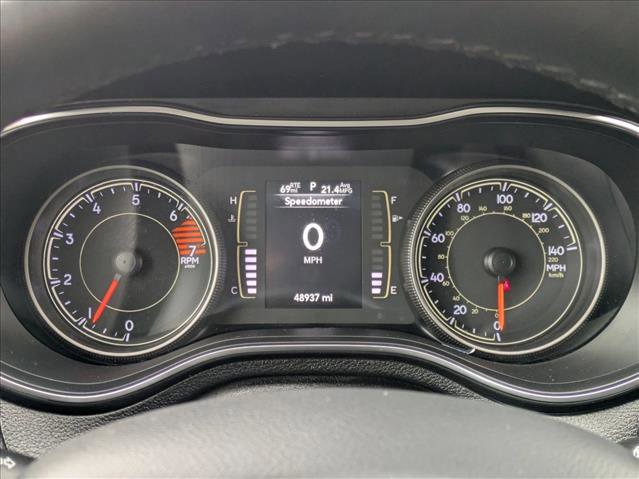 Used 2020 Jeep Cherokee Latitude Plus image 11