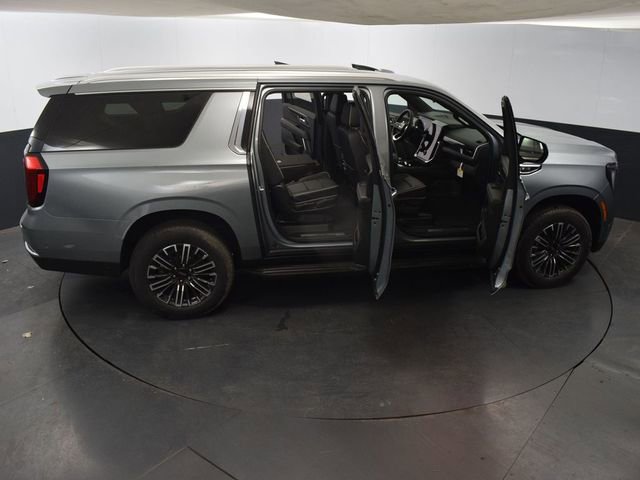 Used 2025 GMC Yukon XL Elevation image 63