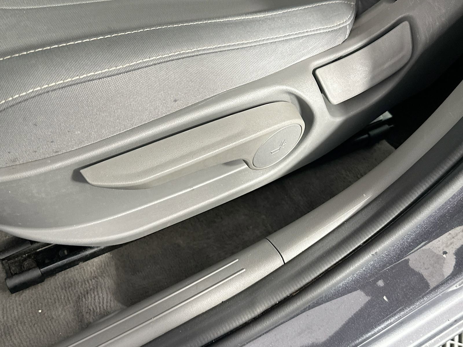 Used 2021 Hyundai Elantra SEL FWD image 17