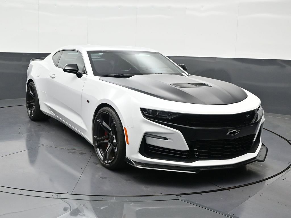 Used 2019 Chevrolet Camaro SS image 8