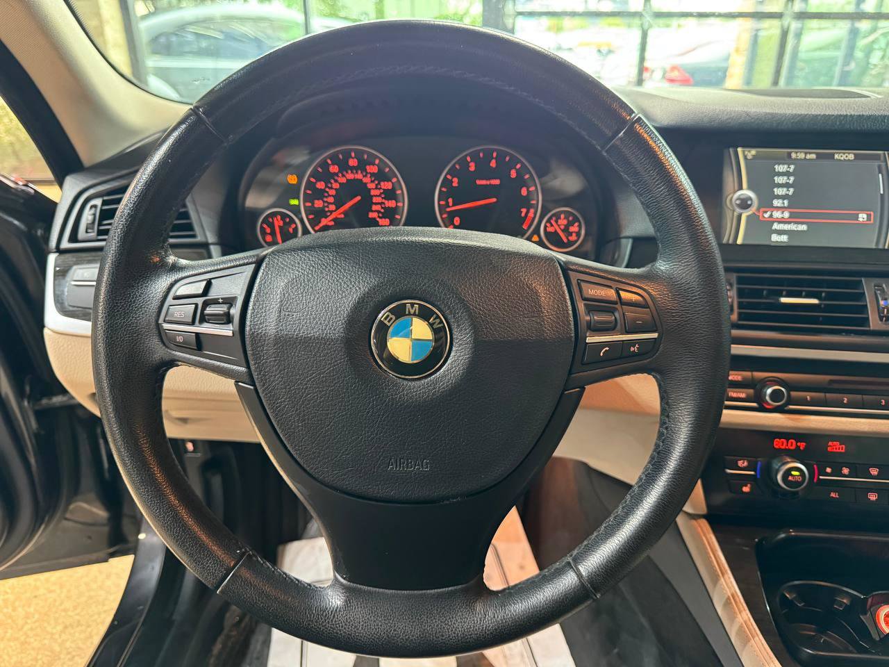 Used 2011 BMW 528i Sedan RWD image 24