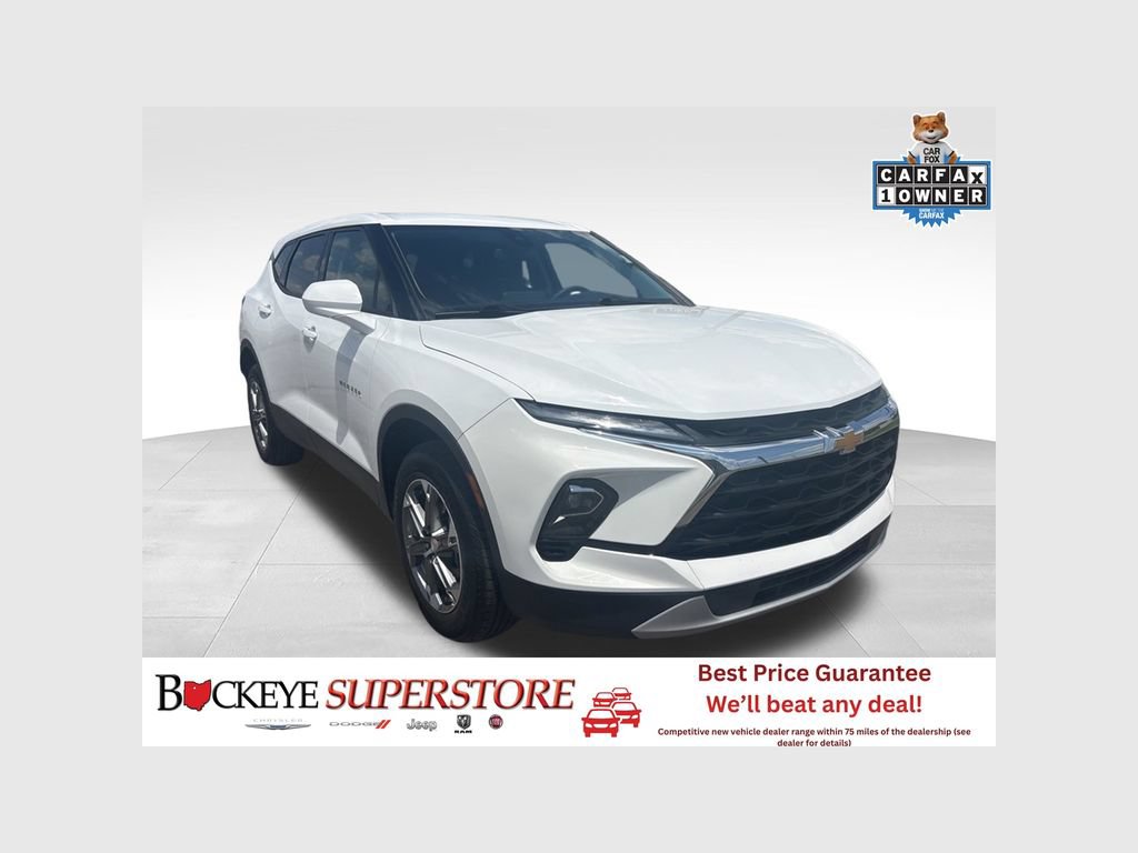 Used 2025 Chevrolet Blazer LT FWD image 1