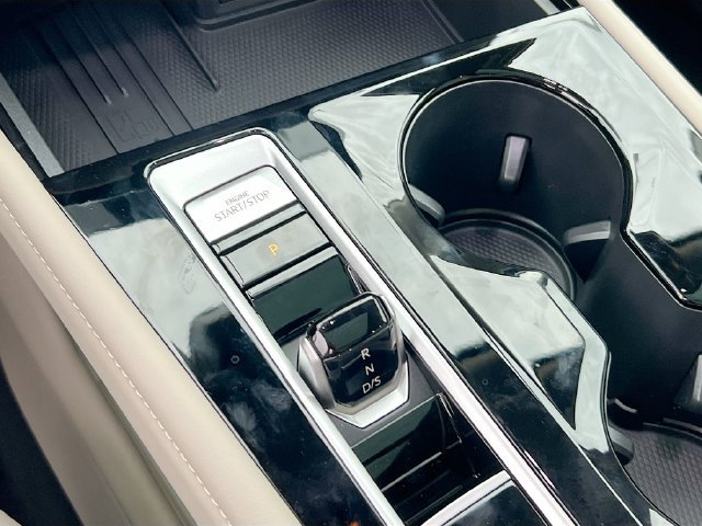 New 2026 Volkswagen Atlas SE FWD image 16