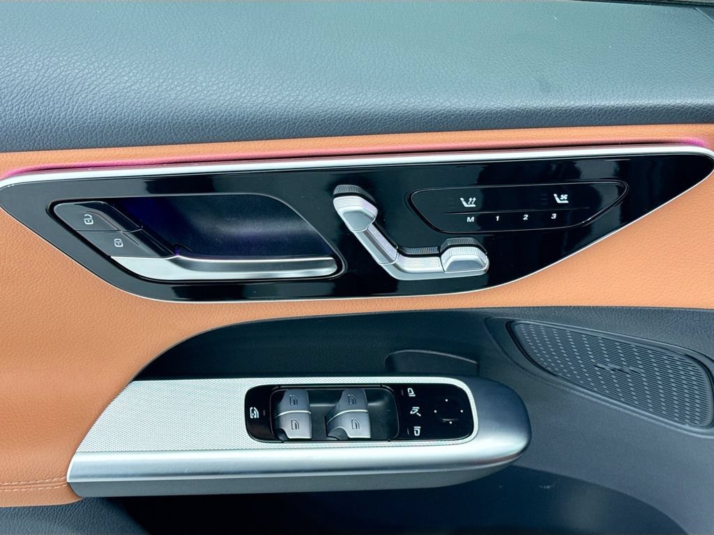 Certified 2026 Mercedes-Benz GLC 300 image 21