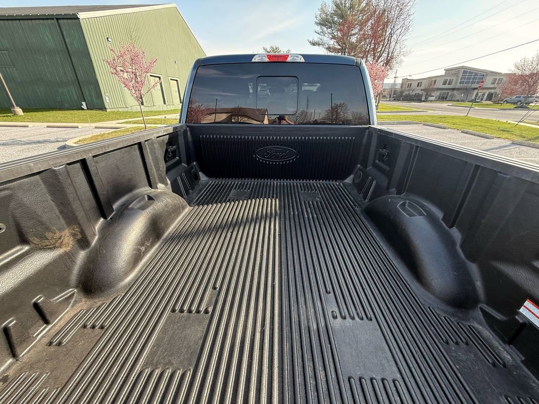 Used 2016 Ford F150 XLT w/ Equipment Group 302A Luxury image 12