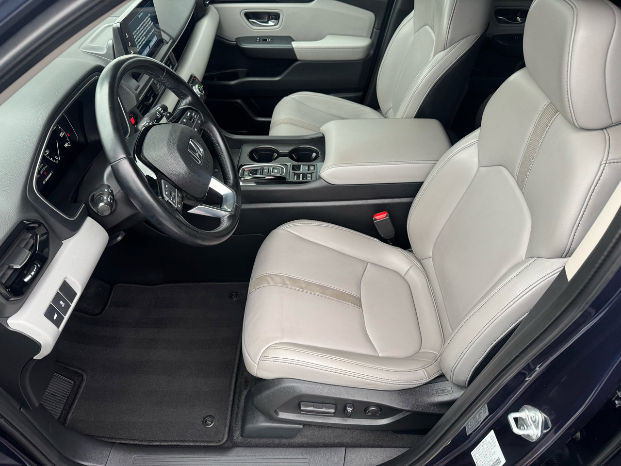 Used 2023 Honda Pilot EX-L image 8