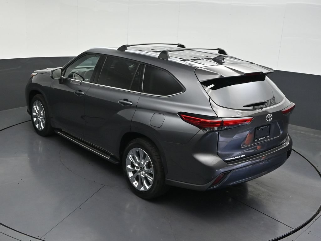 Used 2023 Toyota Highlander Limited FWD image 21