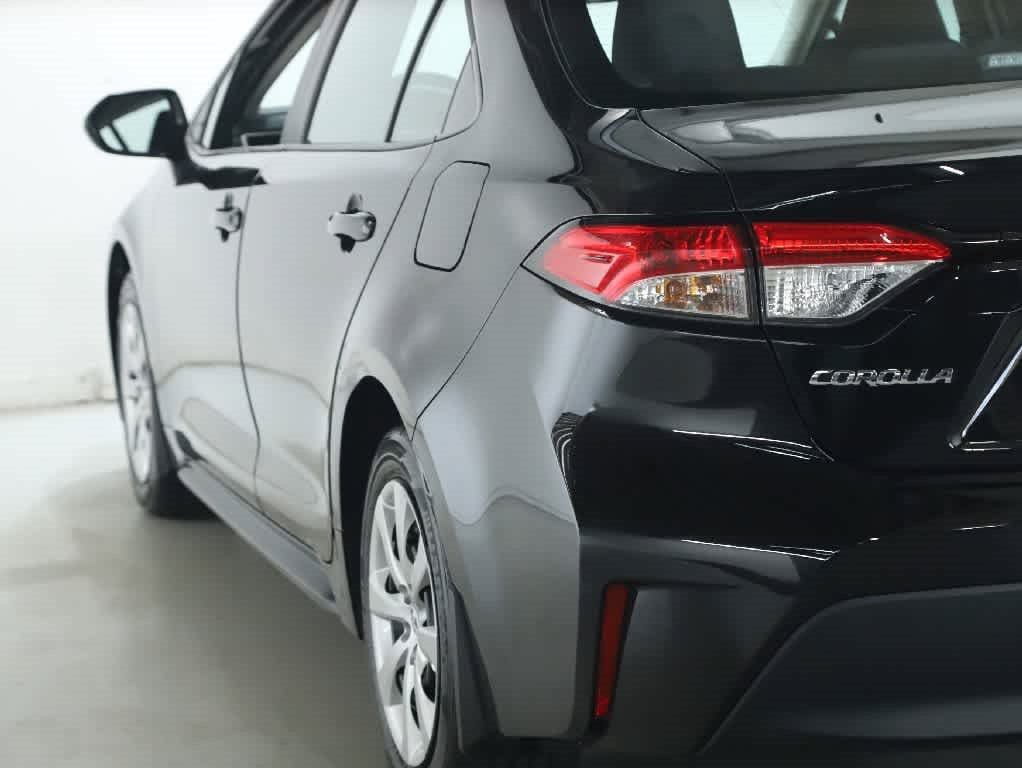 Certified 2025 Toyota Corolla LE FWD image 39