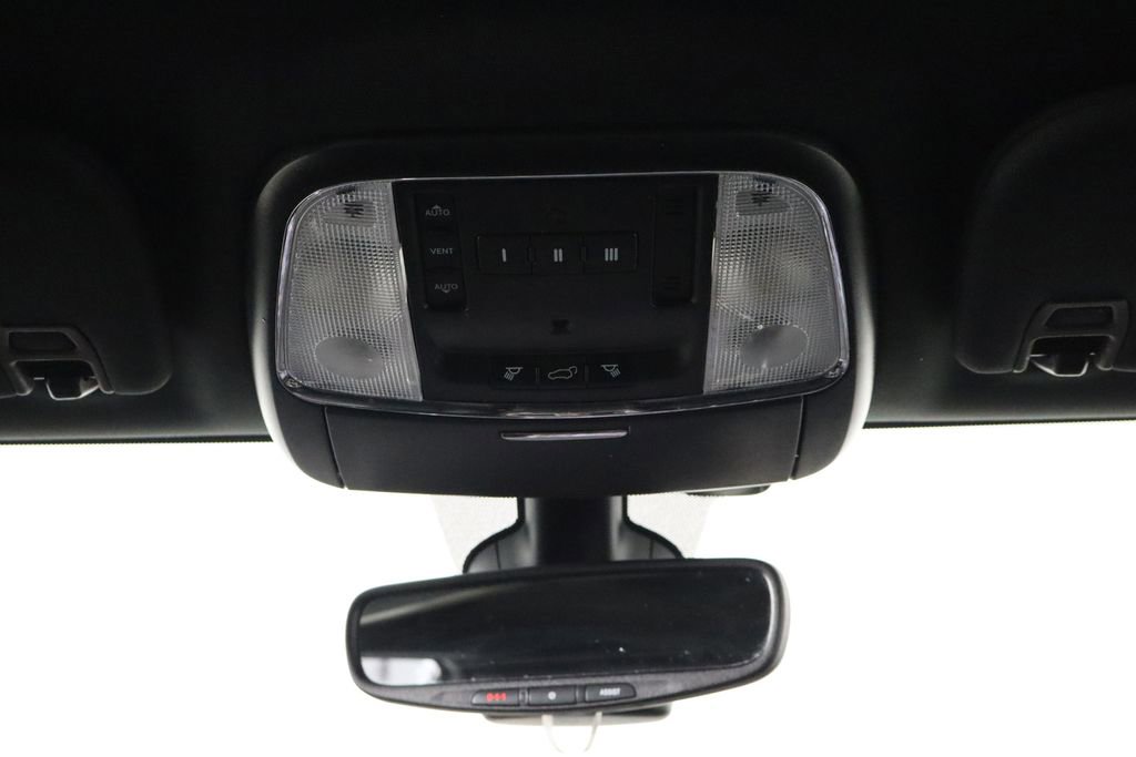 Used 2017 Jeep Grand Cherokee Limited AWD/4WD image 24