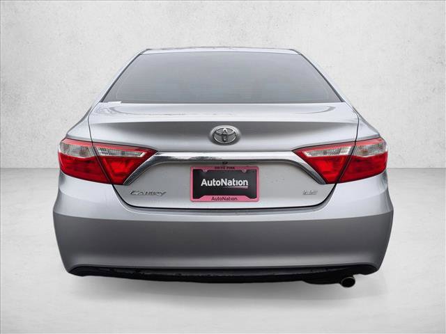 Used 2015 Toyota Camry LE image 7