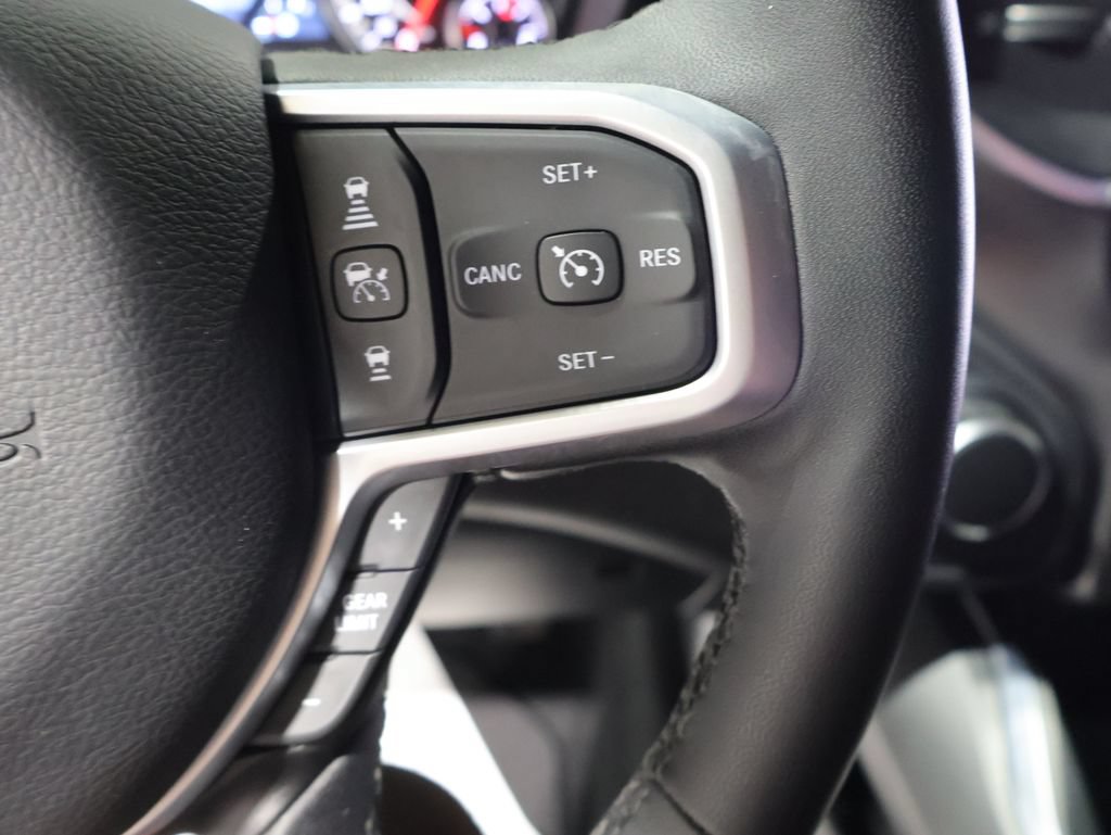 Used 2025 RAM 1500 Big Horn AWD/4WD image 35
