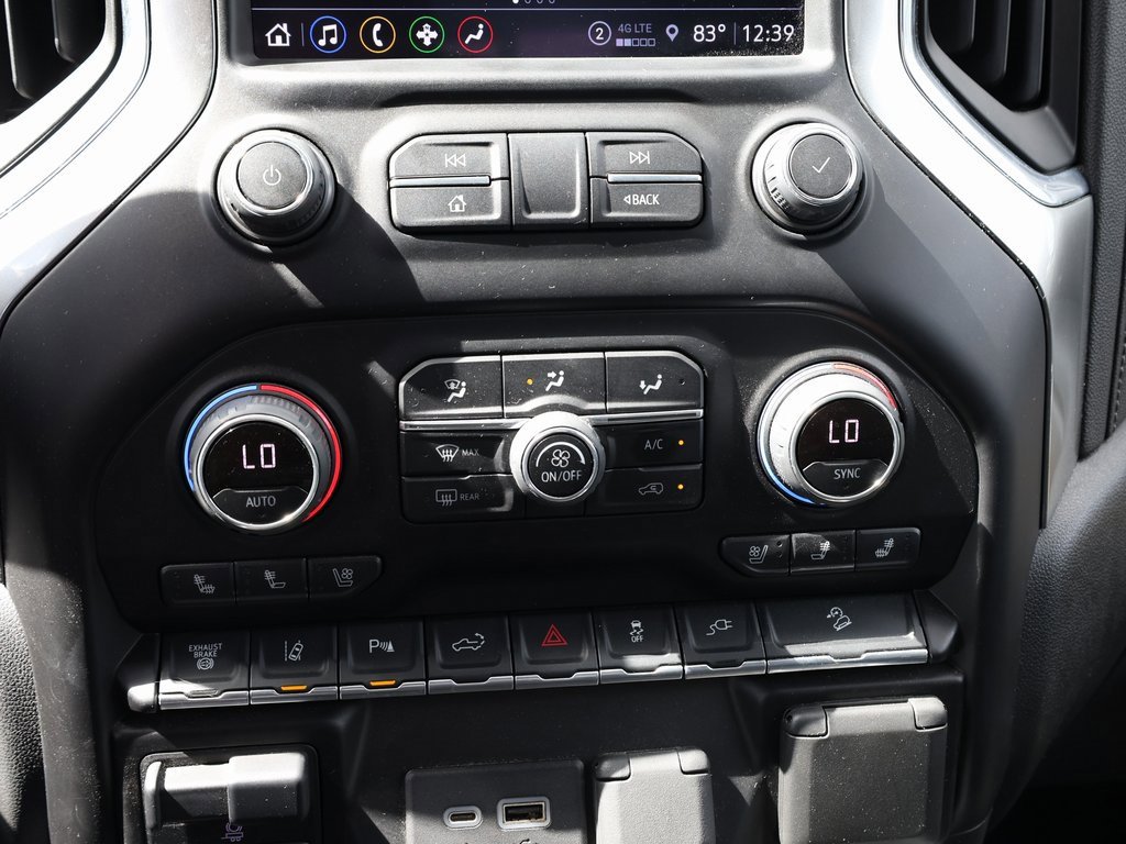 Used 2022 Chevrolet Silverado 2500 LTZ w/ LTZ Plus Package image 27